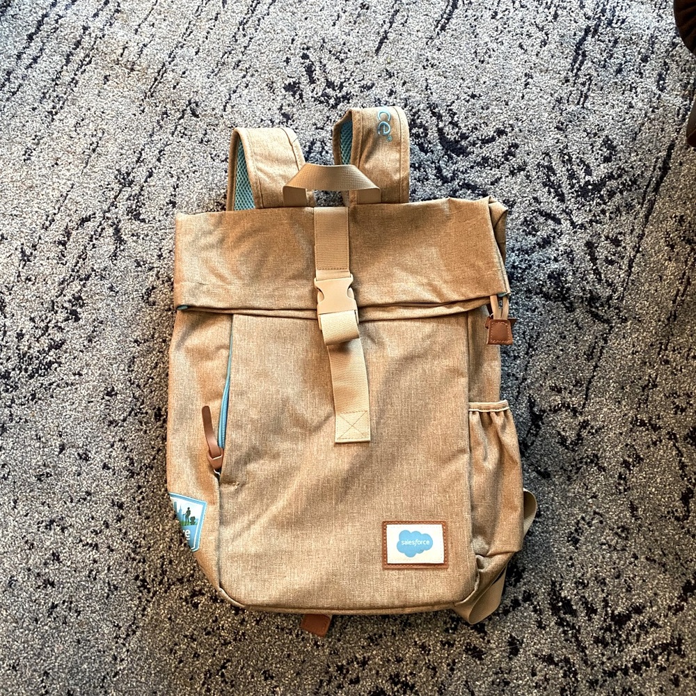 Emoro Bucket Backpack